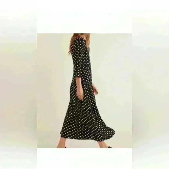 Mango Dresses & Skirts - Mango MNG long sleeve midi dress black with cream dots pattern size 2 collar